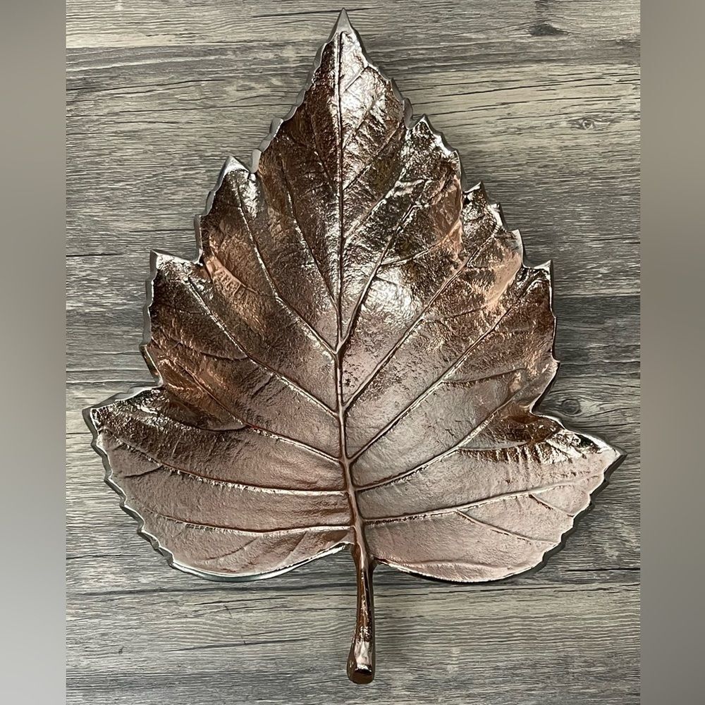 Artisan-style Antique Silver Copper Tone Leaf Dish Metal Decor India‎